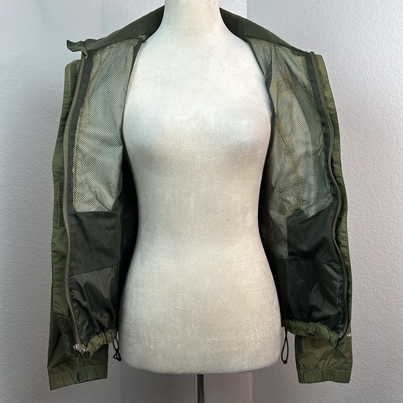 The North Face Resolve 2 Windbreaker Jacket Forest Olive Green Size XS NWOT - Picture 11 of 14